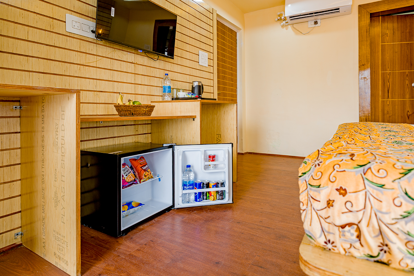 Room Photo